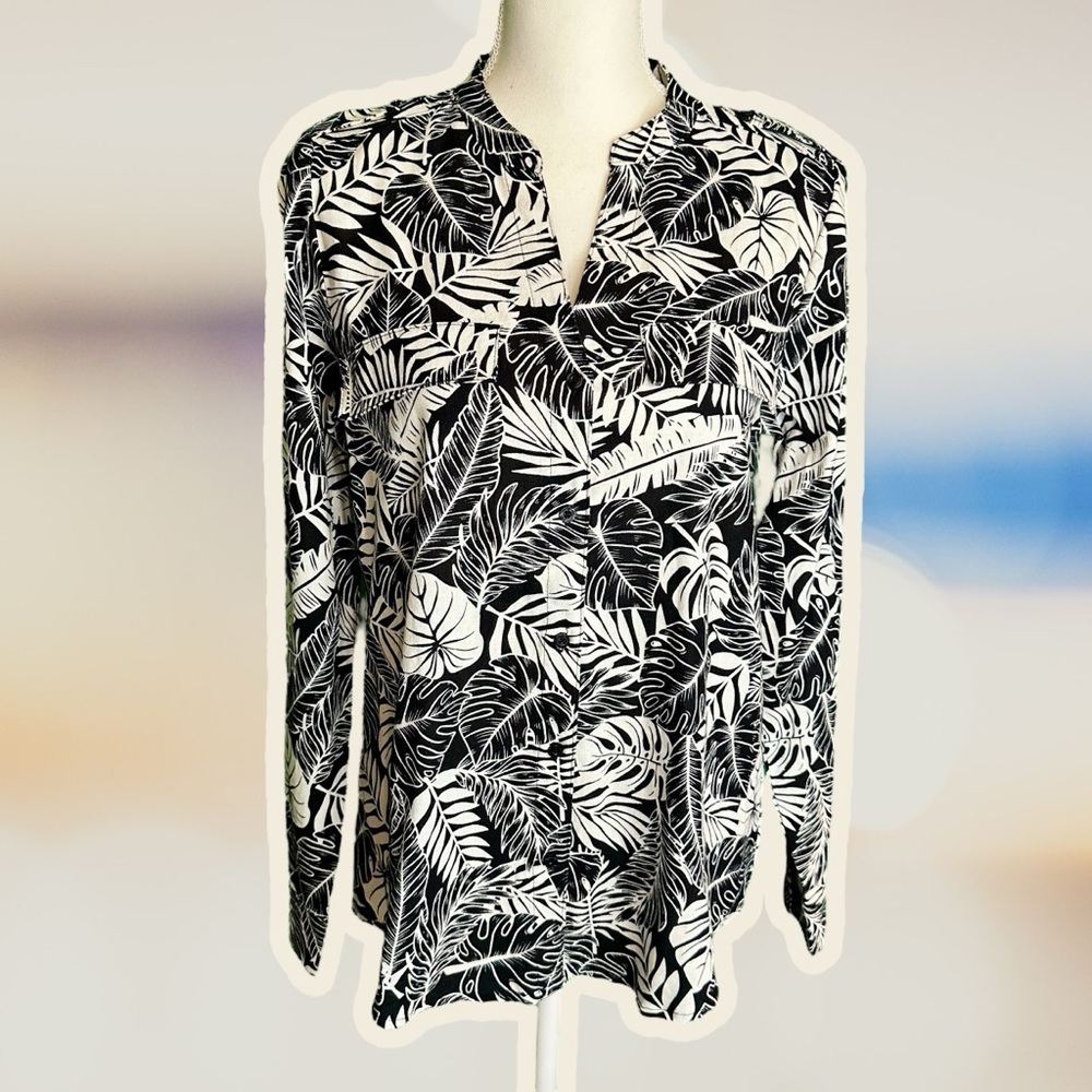 NWT Calvin Klein Black & White Tropical Leaf Print Linen Blend Button Up Size S
